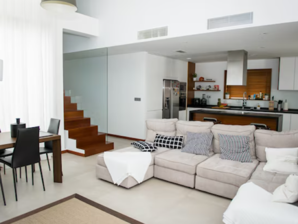 Como montar uma casa do zero com praticidade e economia?